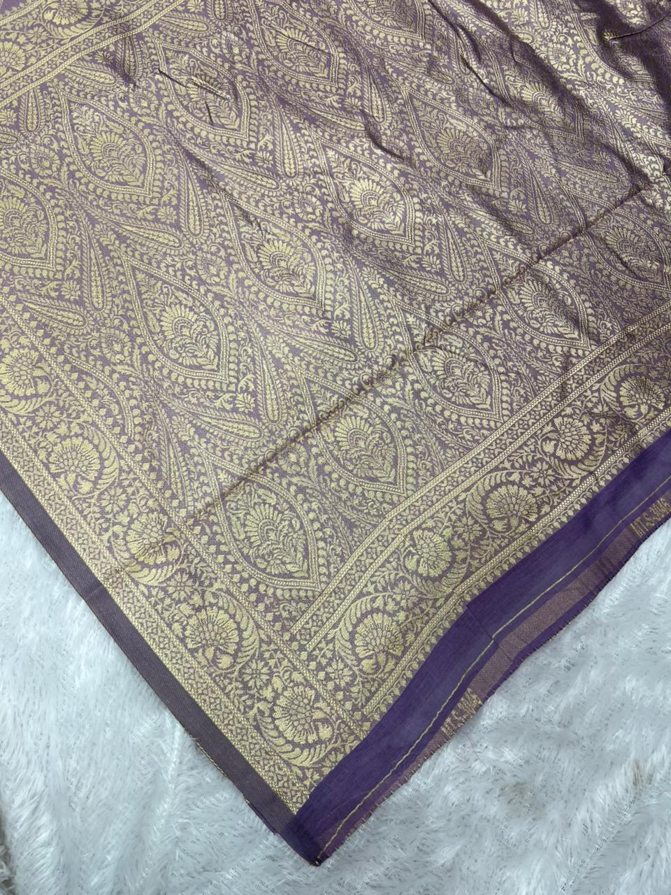 Anula Nexus Dusty Lavender Cotton Saree With Floral Butta Weaving, Rich Zari Pallu & Matching Unstitched Blouse Piece-5