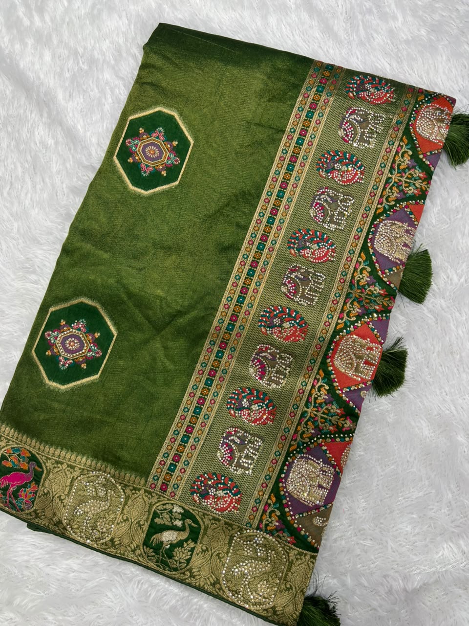 Anula Nexus Heritage Zarkhan Bottle Green Viscose Satin Saree With Heavy Embroidered Stitched Blouse & Unstitched Blouse Piece-4