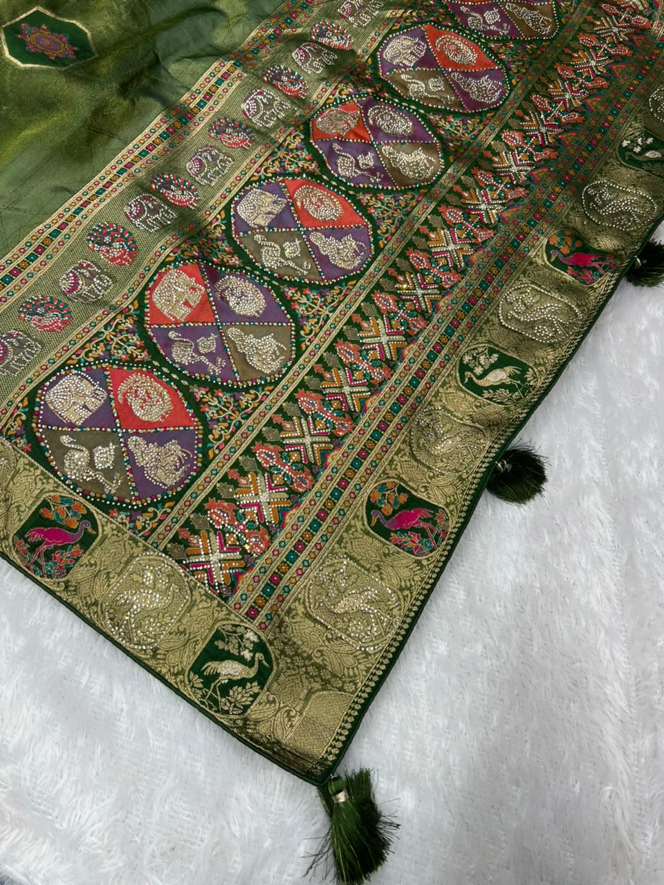 Anula Nexus Heritage Zarkhan Bottle Green Viscose Satin Saree With Heavy Embroidered Stitched Blouse & Unstitched Blouse Piece-6