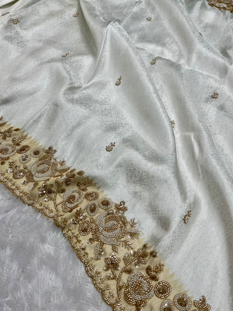 Anula Nexus Ivory White Pure Viscose Saree With Heavy Beads Work Border & Designer Stitched Blouse-11