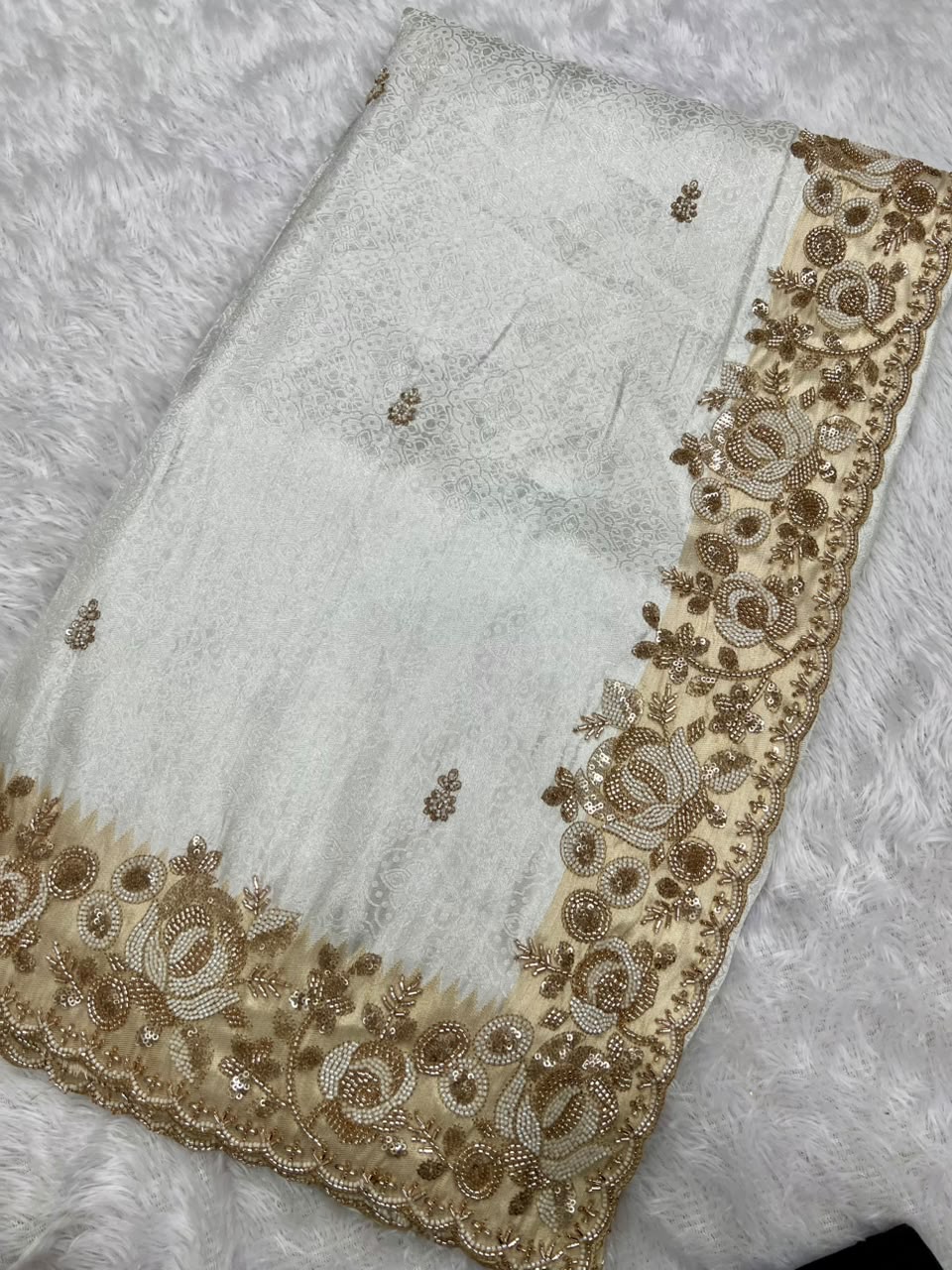 Anula Nexus Ivory White Pure Viscose Saree With Heavy Beads Work Border & Designer Stitched Blouse-8