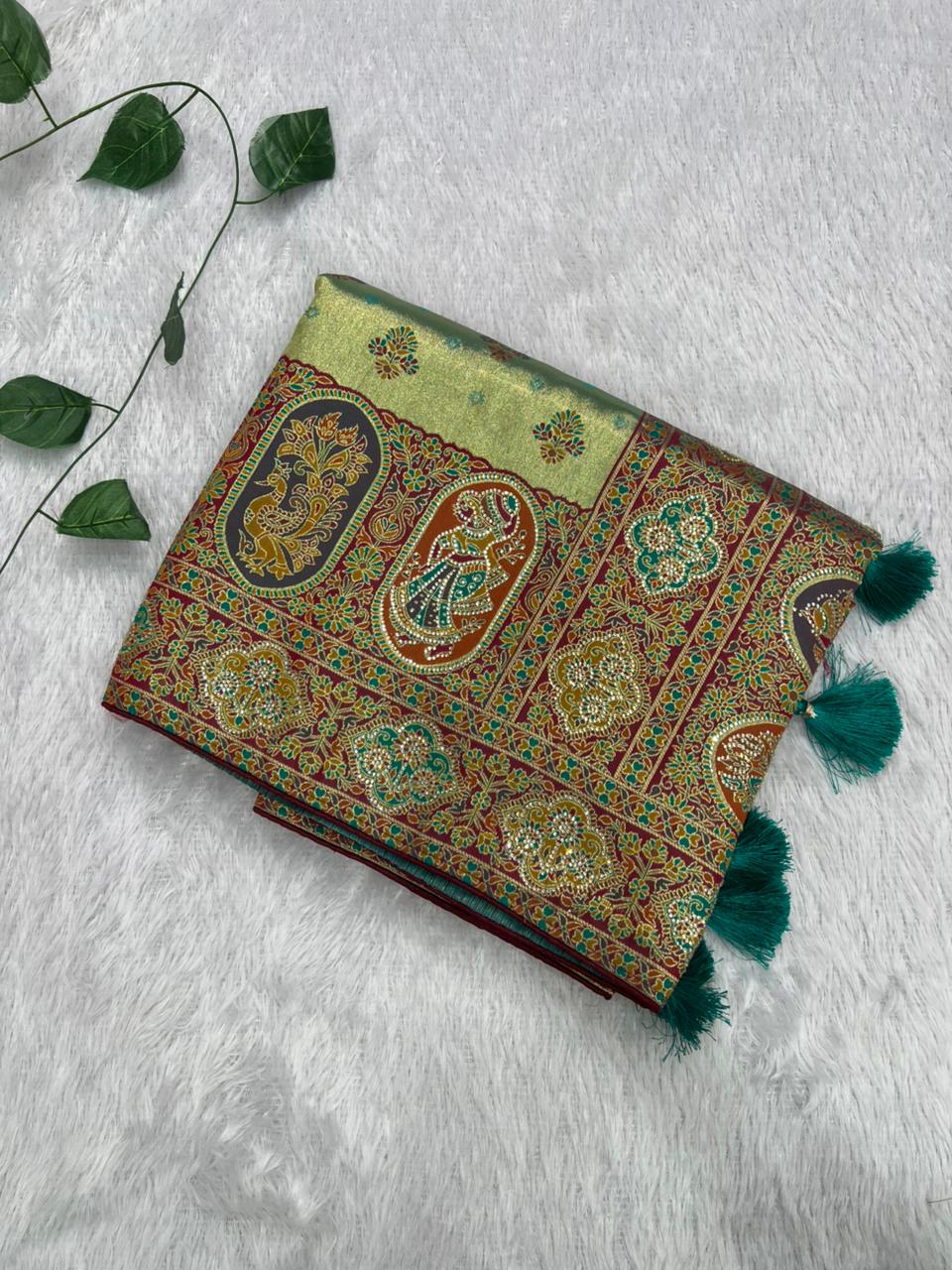 Anula_Nexus_Mint_Gold_Position_Tissue_Saree_With_Royal_Heritage_Motifs_Designer_Border_Tassel_Pallu_Unstitched_Blouse-4