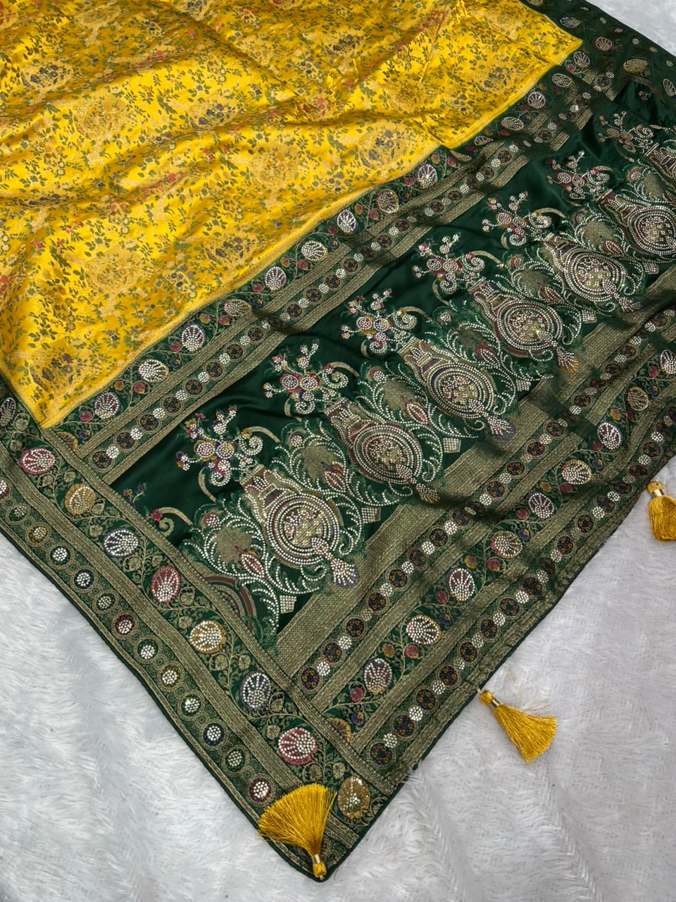 Anula Nexus Mustard Yellow Satin Saree With Floral Weaving, Pearl Work Designer Border, Bottle Green Pallu & Unstitched Blouse Piece-4