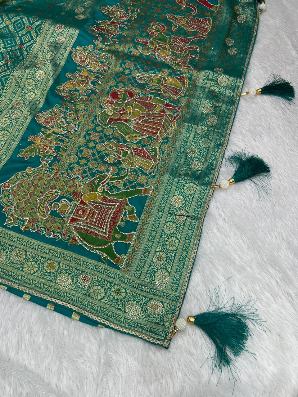 Anula Nexus Premium Viscose Bandhani Saree For Women | Peacock Green Designer Saree With Heavy Zarkhan Work & Tassels | Wedding & Festive Wear | Unstitched Blouse Piece-3