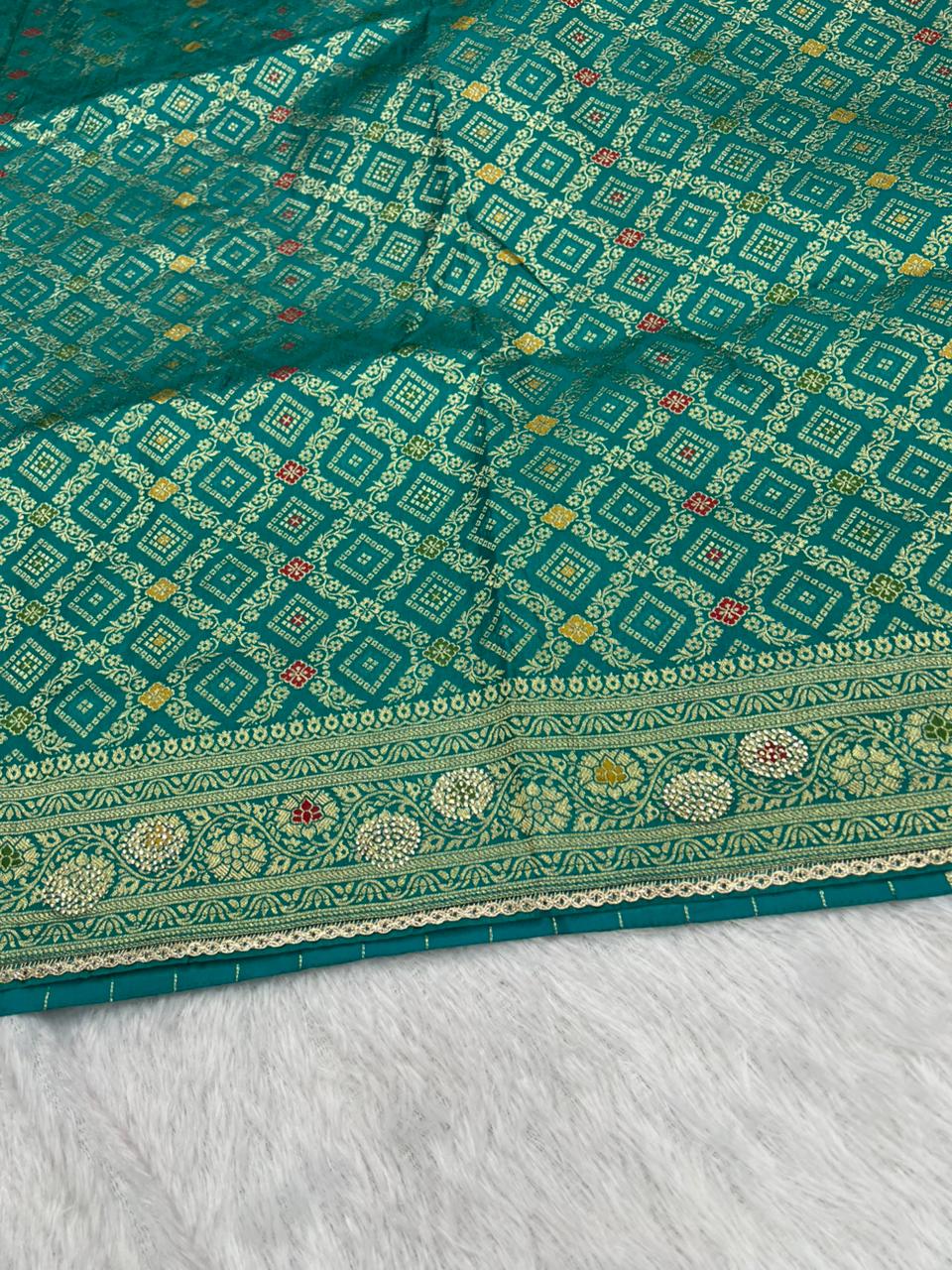 Anula Nexus Premium Viscose Bandhani Saree For Women | Peacock Green Designer Saree With Heavy Zarkhan Work & Tassels | Wedding & Festive Wear | Unstitched Blouse Piece-6