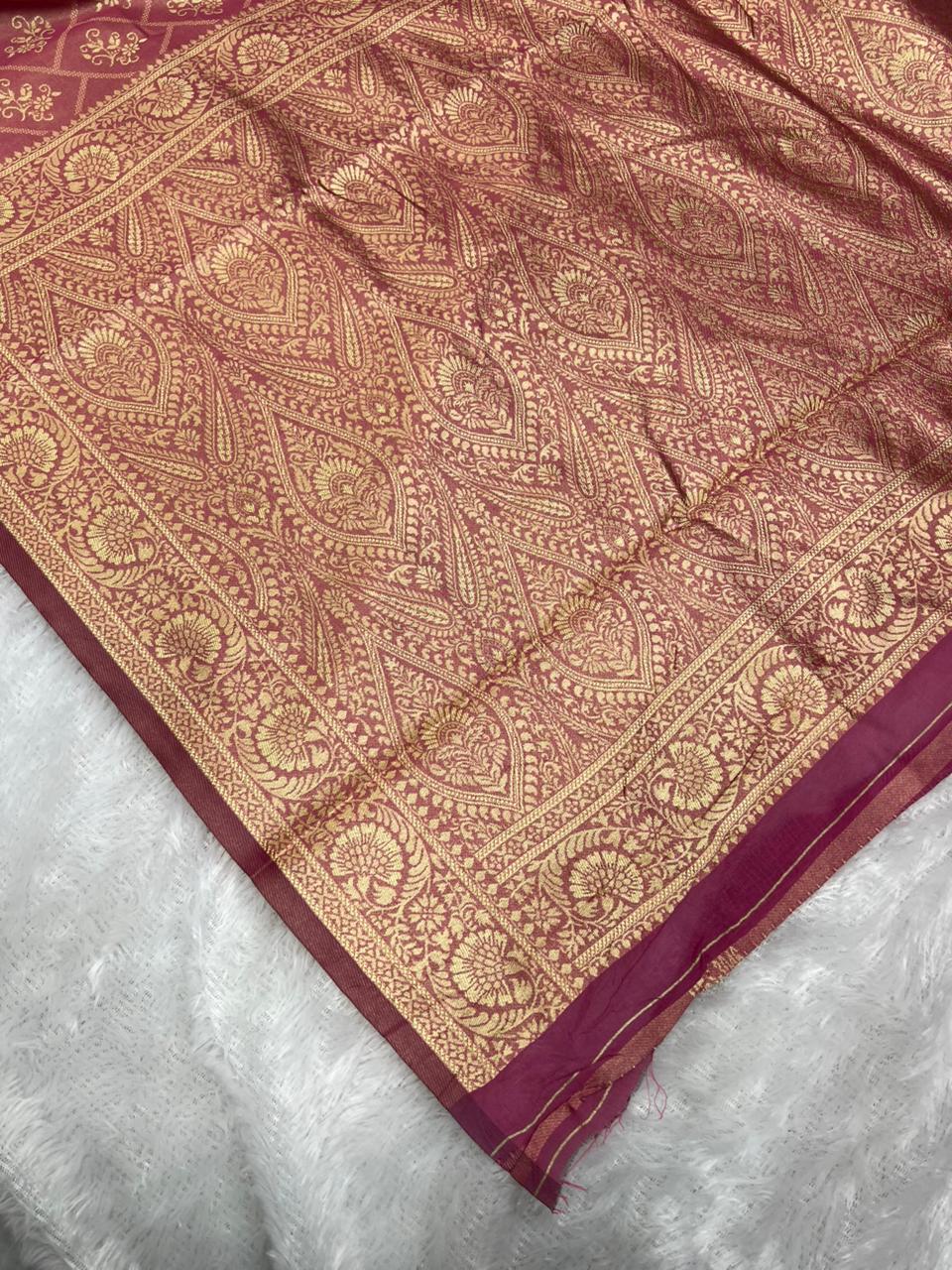 Anula Nexus Rose Pink Cotton Saree With Floral Butta Weaving, Rich Zari Pallu & Matching Unstitched Blouse Piece-4